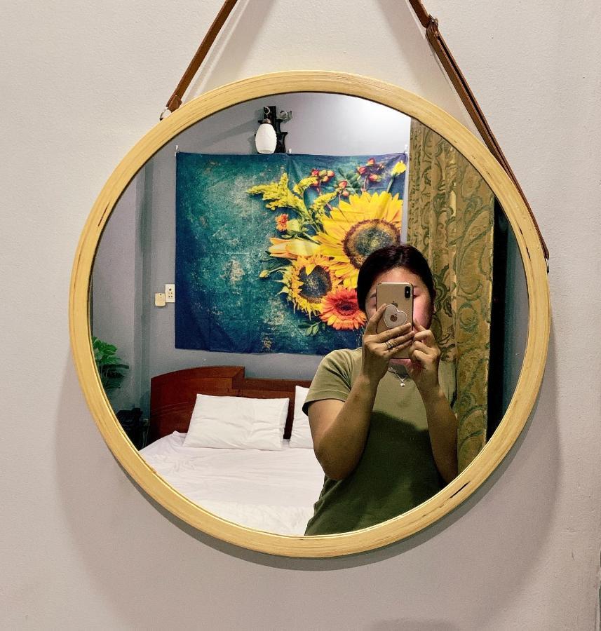Trang Thùy * TP. Hồ Chí Minh